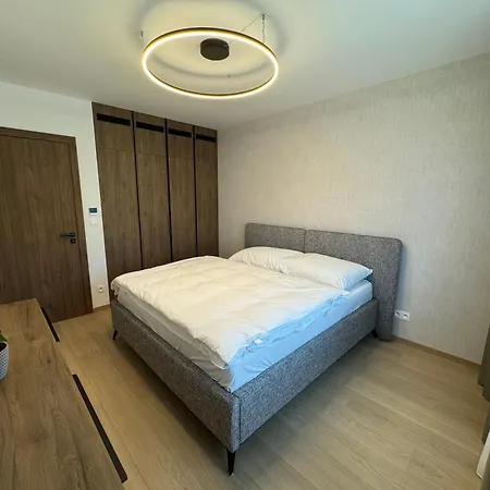 Aurora * ברטיסלאבה