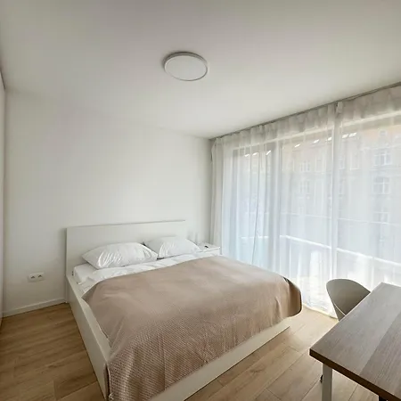 Aurora * ברטיסלאבה