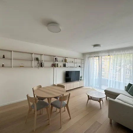 Aurora Apartman *