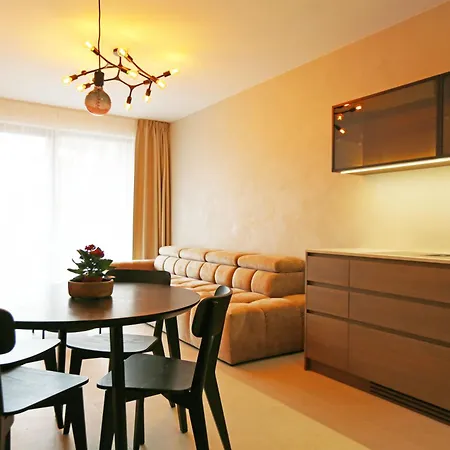 Aurora Apartman *