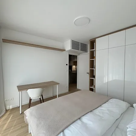 Aurora Apartman
